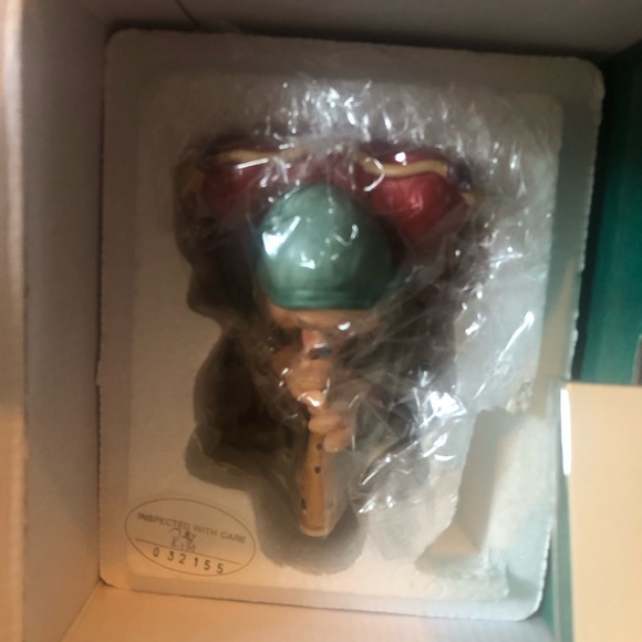 Sleepy zzzzzz fine porcelain figure playing fish flute pipe by Walt Disney - Picture 10 of 10